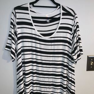 Lularoe perfect tee